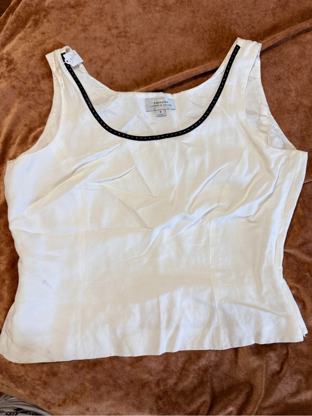 Tahari White Linen Scoop Neck Tank with Black Trim Detailing Medium Size 8